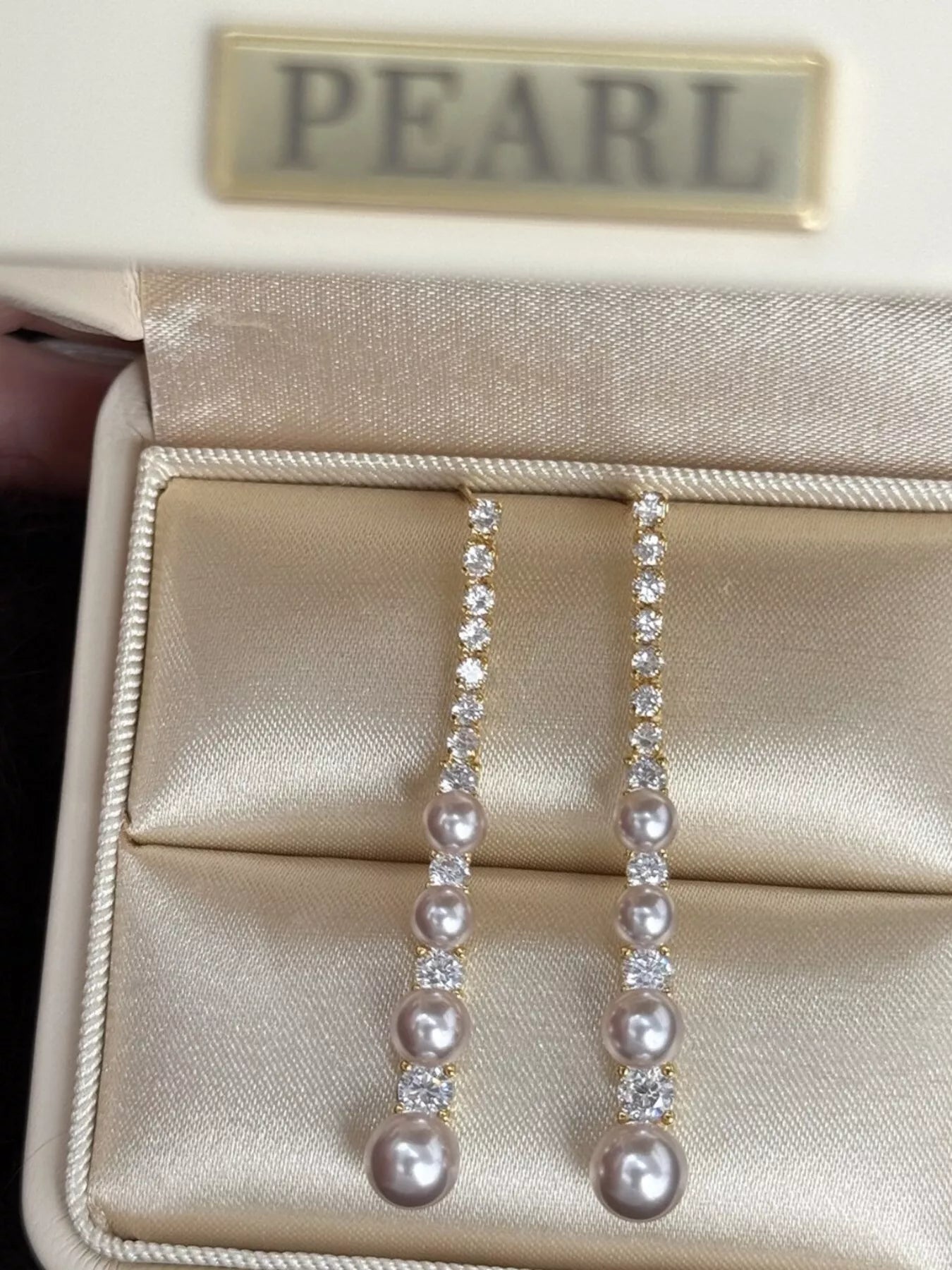 2353795fc1bc4bdeb562a5caacb35594-Max-Origin
